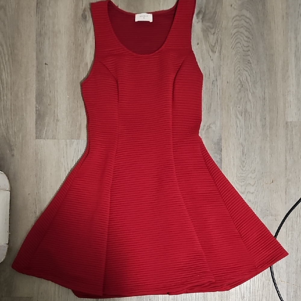 Elegant Red Sleeveless Dress